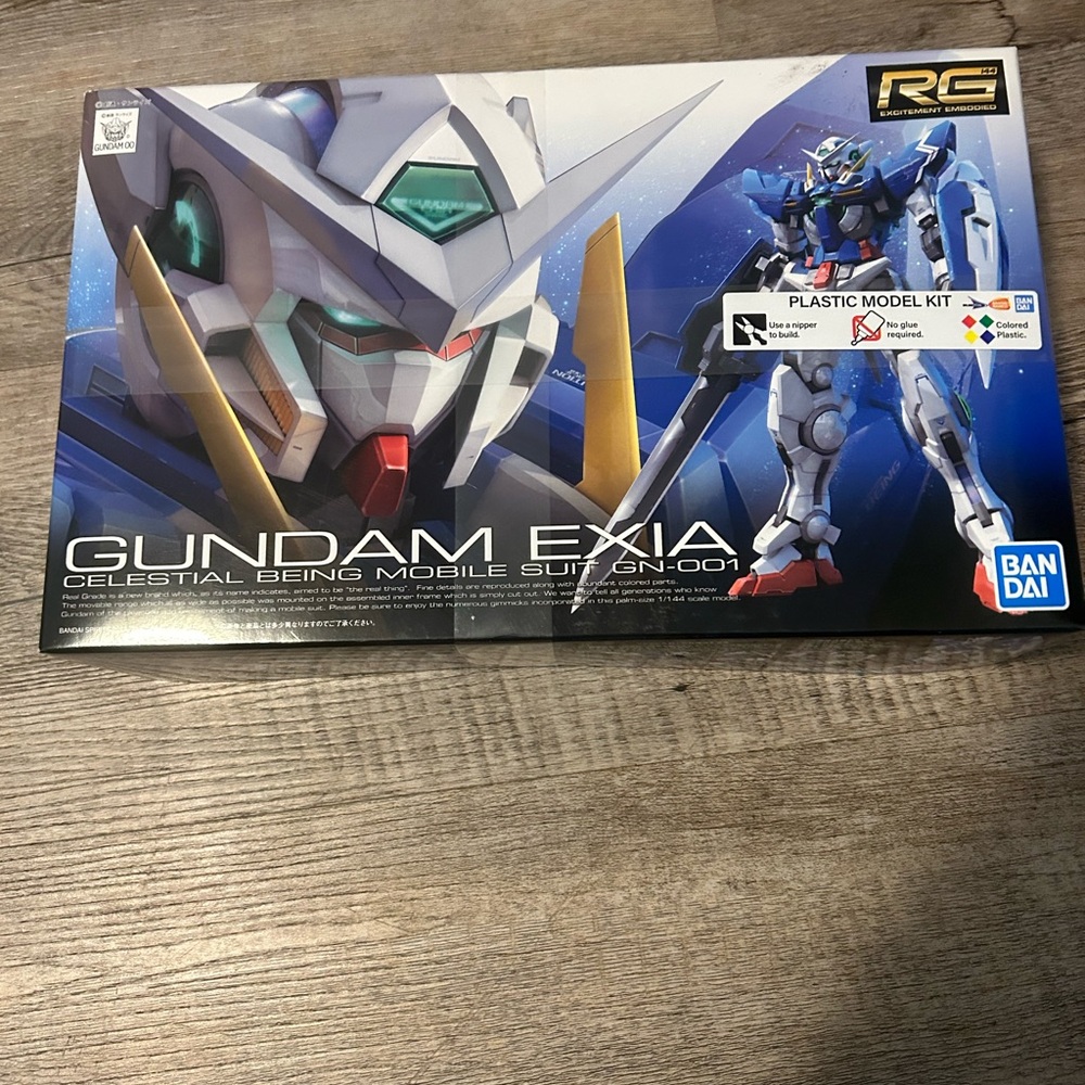Bandai RG Gundam Exia Model Kit